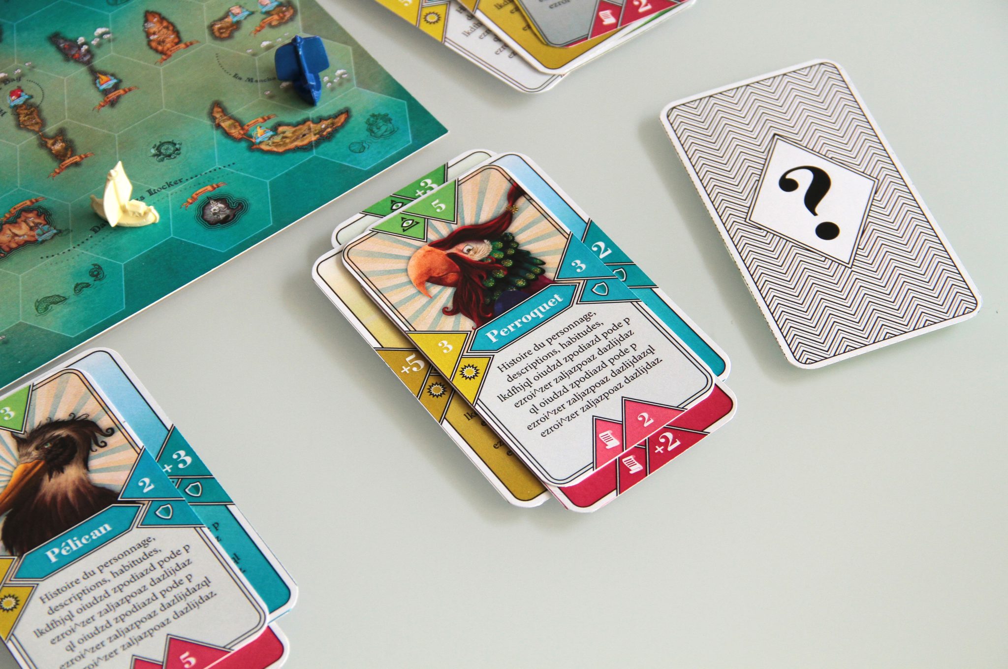 Mockup PSD Libérez un jeu de cartes à jouer avec un cœur sur le dessus